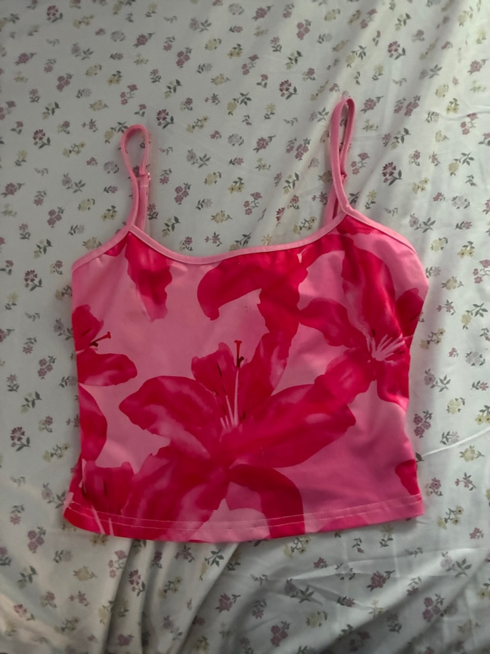 SHEIN Pink & Hot-Pink Floral Spaghetti Strap Crop Cami